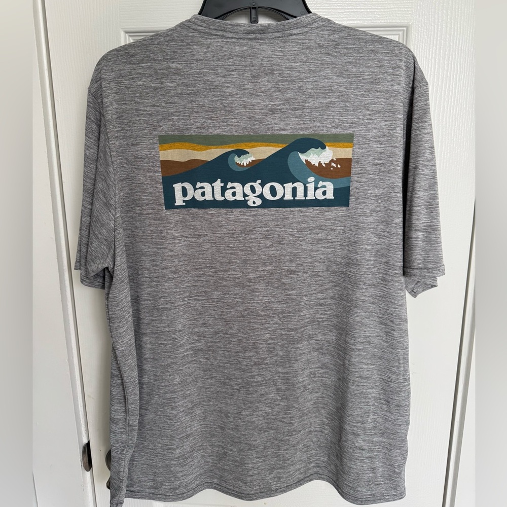 Men's Large Patagonia Capilene® Cool Daily Graphic Shirt - Waters